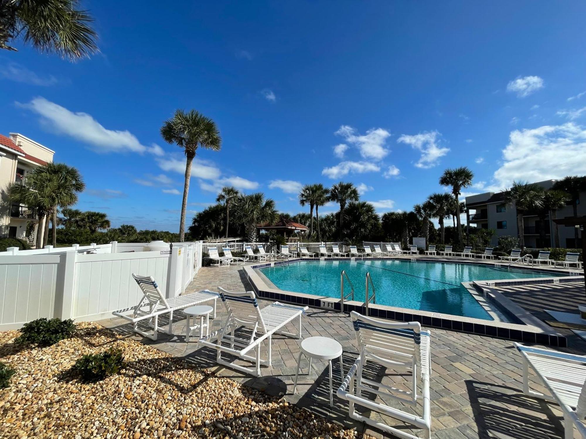 Ocean Village Club B-17 St. Augustine Exterior photo