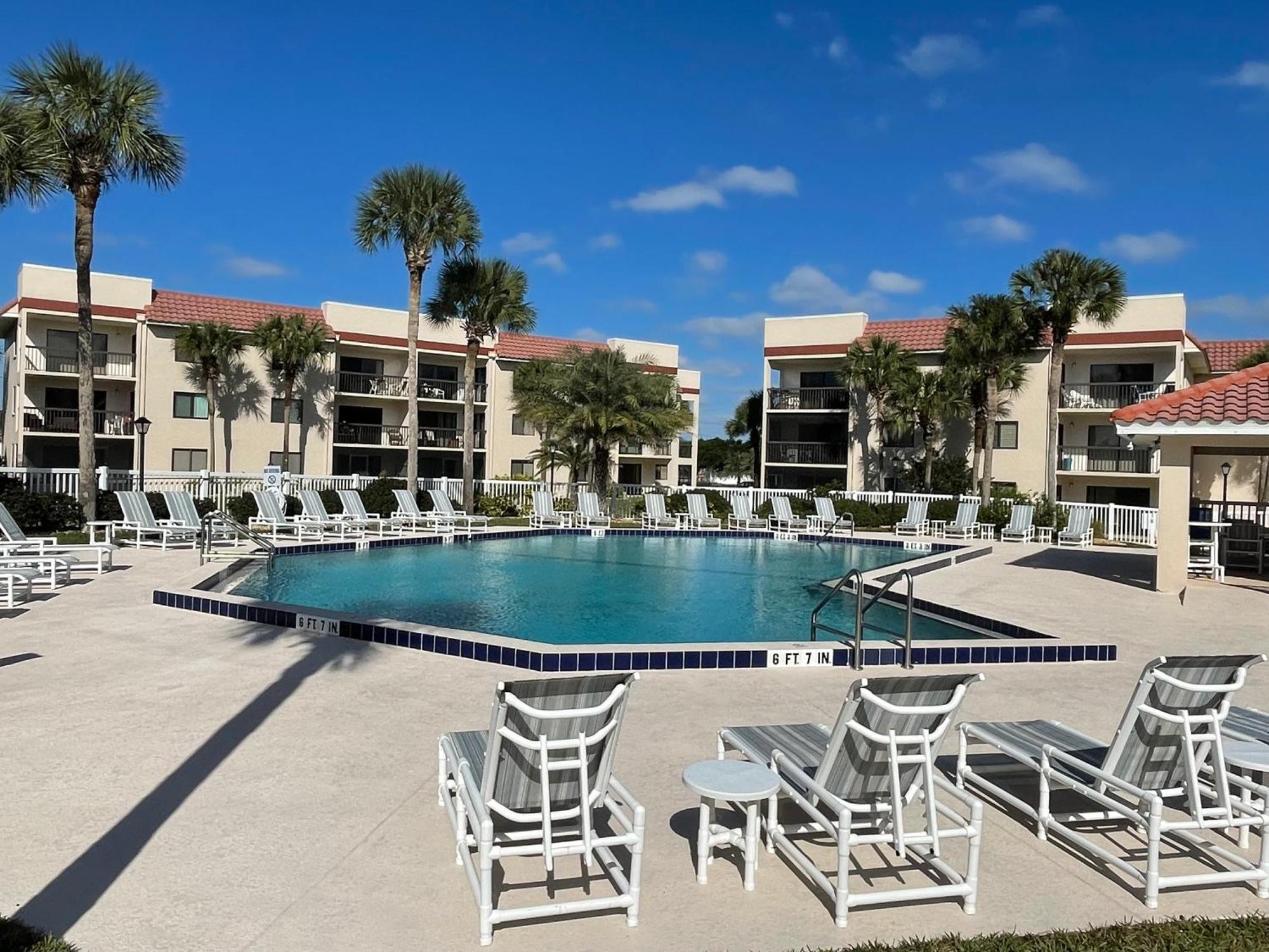 Ocean Village Club B-17 St. Augustine Exterior photo